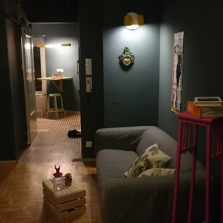 Pink Flamingo Apartment