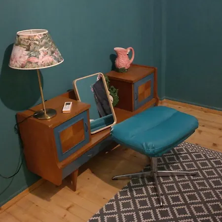 Pink Flamingo Apartment
